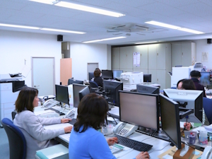 税理士法人FCパートナーズ 税理士補助スタッフ／リモート可／残業少なめ／年間休日125日