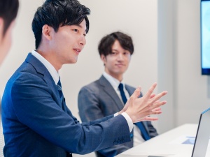 ＪＦＥ鋼板 株式会社(JFEグループ) 鋼板の営業／既存中心／年休123日／残業月10h／土日祝休み