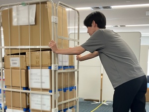 株式会社サンワ 荷物受け取り・仕分け作業スタッフ／年休124日／土日祝休み