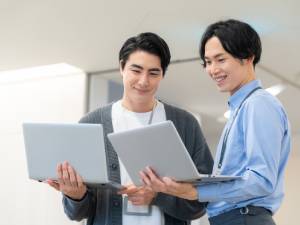 株式会社サンバガラス データエンジニア／GTM未経験可／育成環境抜群／年休128日