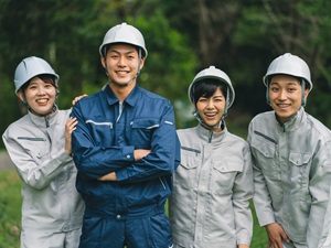 有限会社フジ空調 空調工事スタッフ／未経験から月給30万円～／資格取得サポート