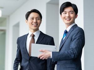 株式会社ＺＯＡ【スタンダード市場】 上場企業の不動産買取再販／経験者歓迎／固定給40万円以上