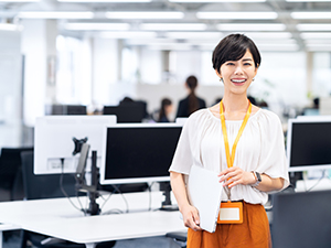 株式会社アクセスブリッジ （A）データ戦略（B）一般事務　各種手当／育休取得実績あり