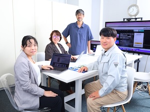 ＤＥＳＩＧＮＳ株式会社 デジタルサイネージの反響営業／年休128日／残業ほぼなし