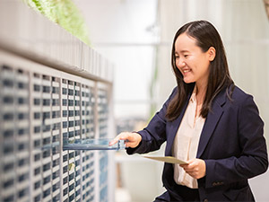 コクヨアンドパートナーズ株式会社(コクヨグループ) 霞が関／サポート事務／未経験歓迎／土日祝休／残業月5h