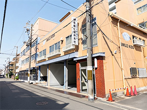 旭電機化成株式会社 経理／月給30万円～／業績賞与10年以上連続支給／創業93年