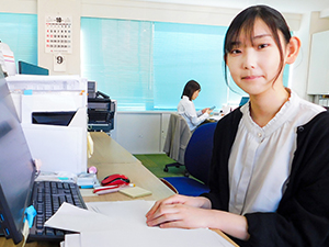 株式会社ナガ・ツキ 事務系総合職／未経験OK／転勤なし／広島本社の安定企業