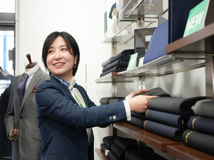 大賀株式会社 オーダースーツビジネスの提案営業／リモートワーク可／土日祝休