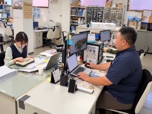 加藤測器株式会社 測量機器の営業／未経験歓迎／月給27万円以上／年休125日