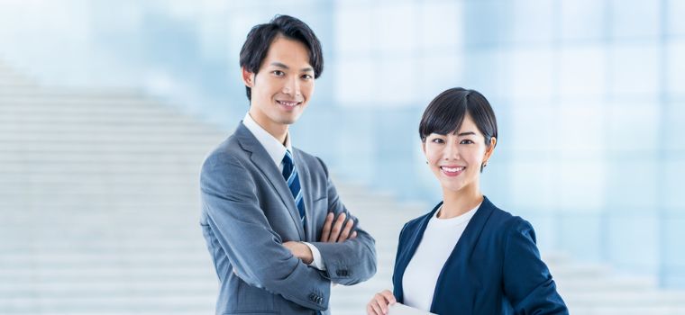 男女のキャリアカウンセラーのようなイメージ