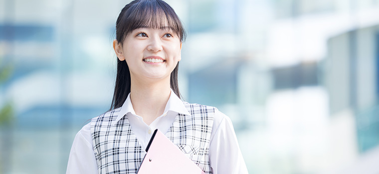 事務職の女性のイメージ