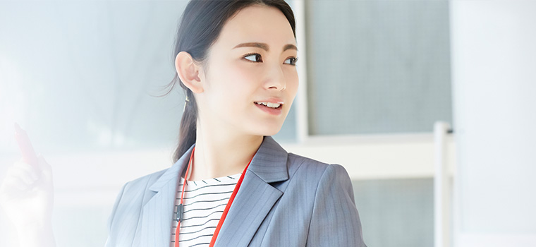 働く女性のイメージ