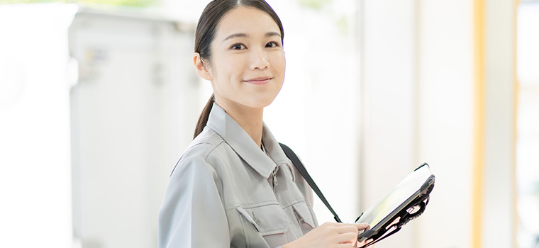 アルバイトの女性のイメージ