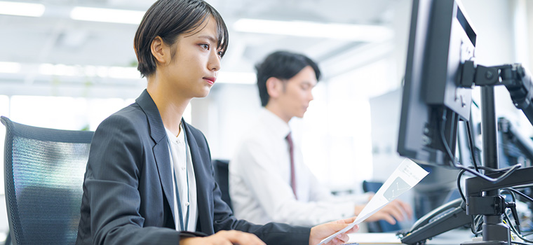 事務職で働く女性のイメージ