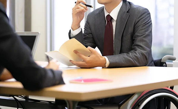 下肢障害のある方の転職体験談