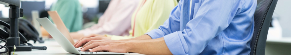 客先常駐とは？働き方のメリットや注意点、向いている人の特徴まで解説