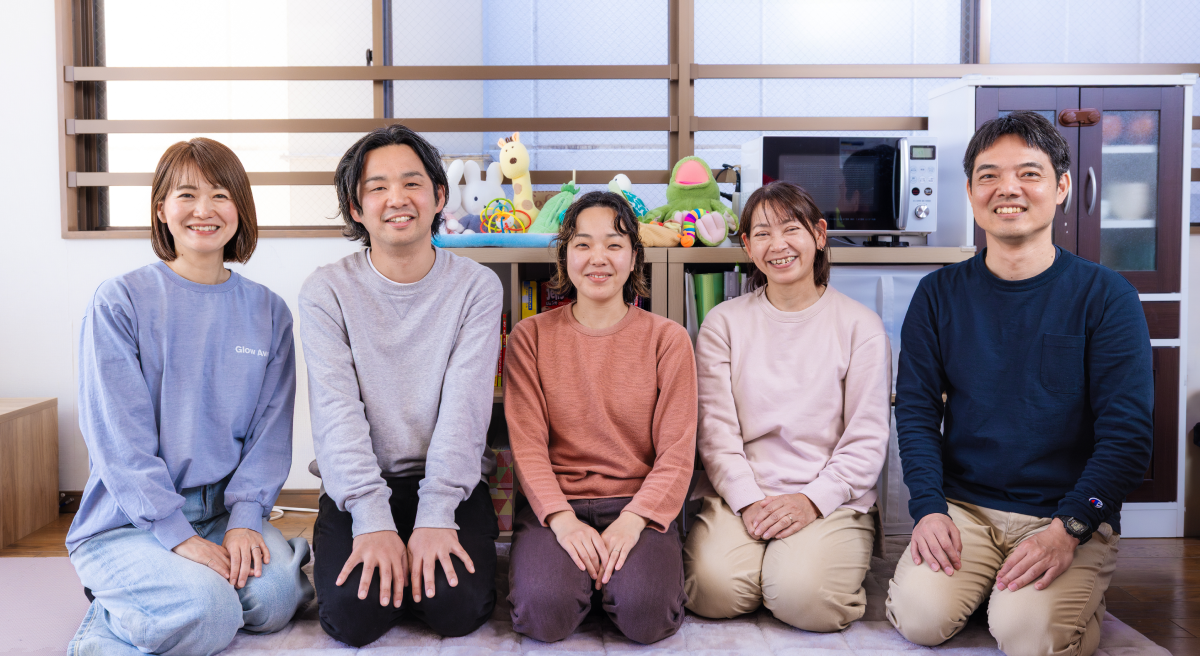 妊産婦支援事業部のメンバー（左から2番目：草薙 直基さん）のイメージ