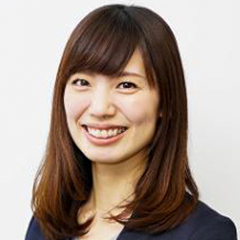 山賀 郁美/顔写真