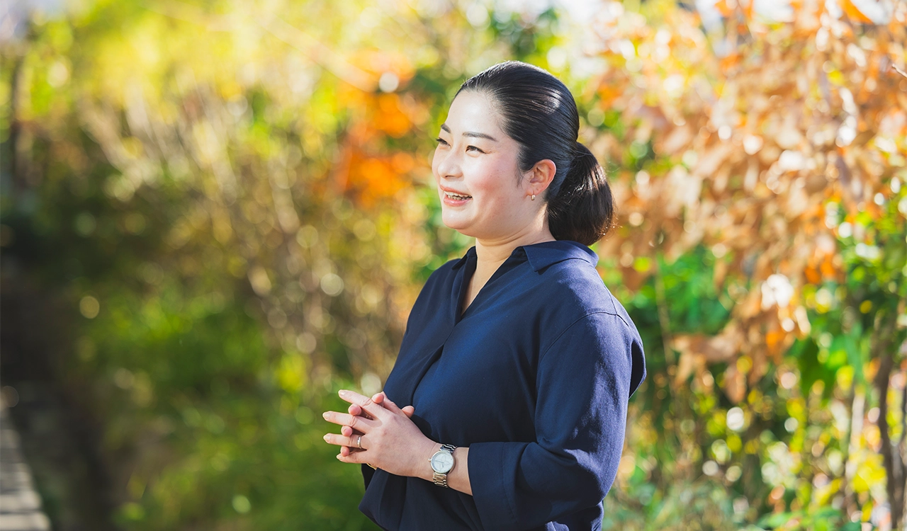 インタビューに応じる永沢さん